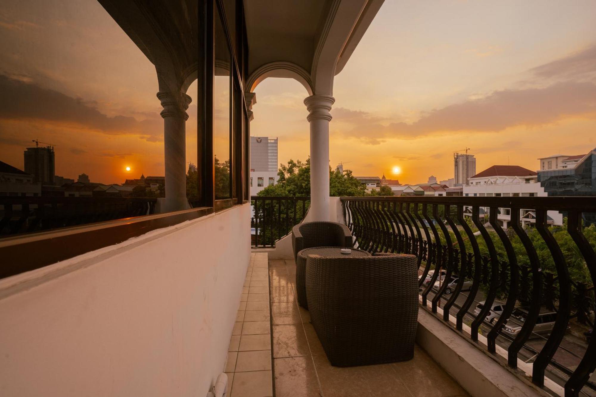 The Eighty8 Phnom Penh Exterior foto